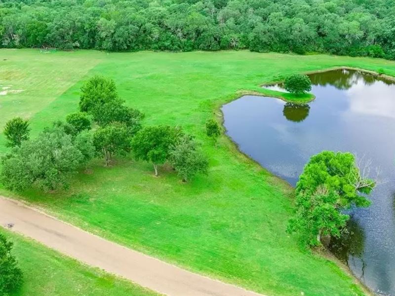 1 5 Acre Lot For Sale With Pond Land For Sale By Owner In Texas