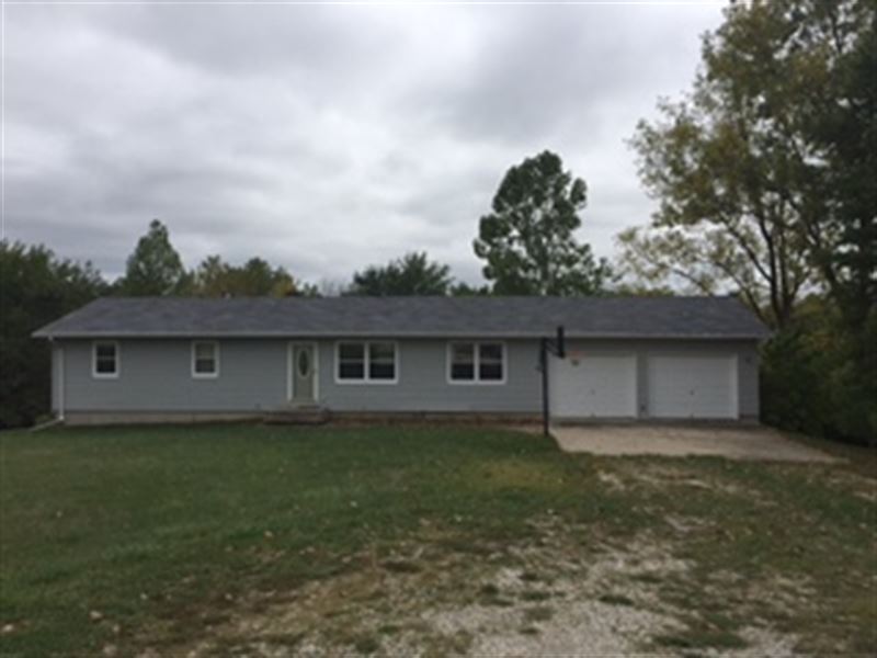 House With 3.3 Ac Land for Sale in Princeton, Mercer County, Missouri