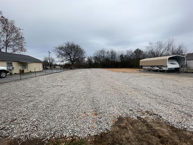 Great Commercial Lot, 1.6 Acres : Cave City : Sharp County : Arkansas