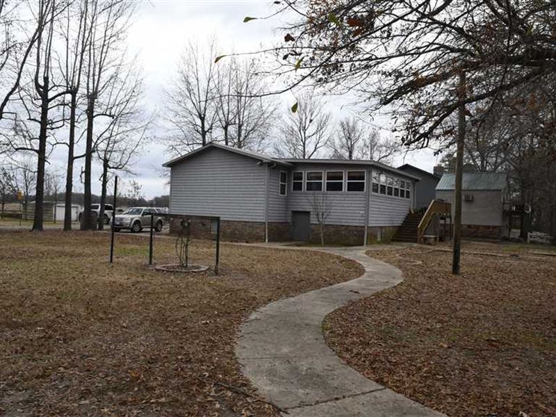 1820 Sqft Cabin with Large Boat do : Holly Grove : Monroe County : Arkansas