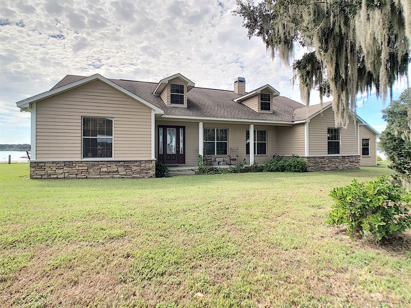 Spacious Lakefront Home on 18 Acres Land for Sale in Brooksville