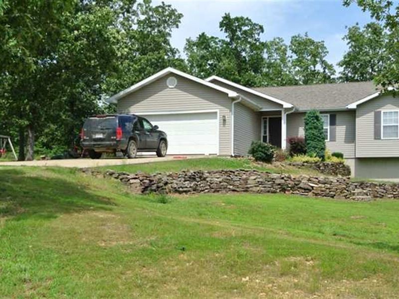 Large Home on 6 Acres For Sale Land for Sale in Poplar Bluff, Butler