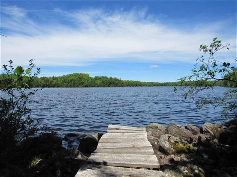 27622 Fence Lake Rd : Michigamme : Baraga County : Michigan