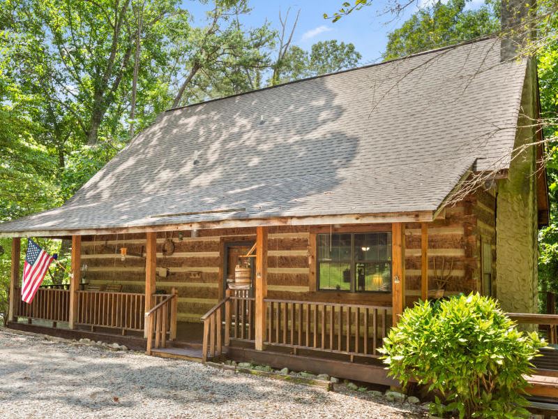 Peaceful North Georgia Cabin : Land for Sale in Ringgold ...