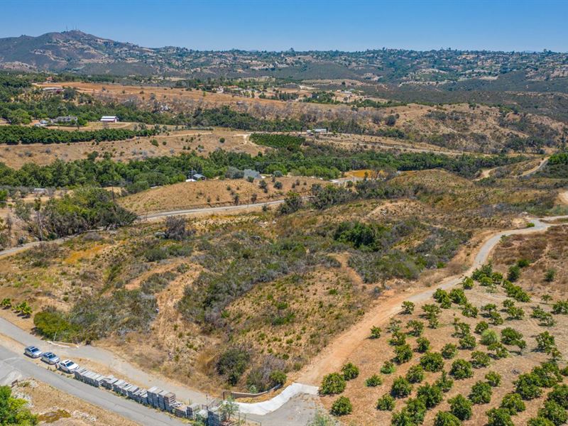 14.94 Acres Fallbrook, Land for Sale in California, 213466 LANDFLIP