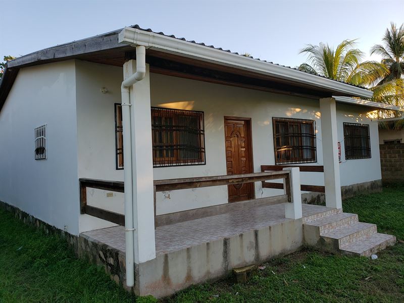 House Hangar Trujillo Airstrip, Land for Sale in Honduras, 225033