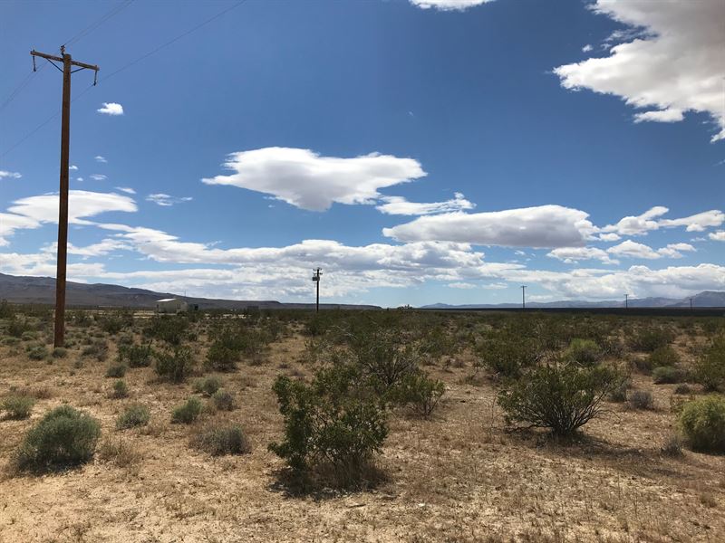 Near Inyokern, Kern County, CA : Inyokern : Kern County : California