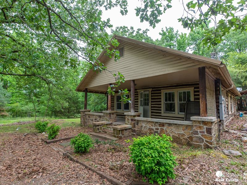 Log Home in Mena Arkansas : Mena : Polk County : Arkansas