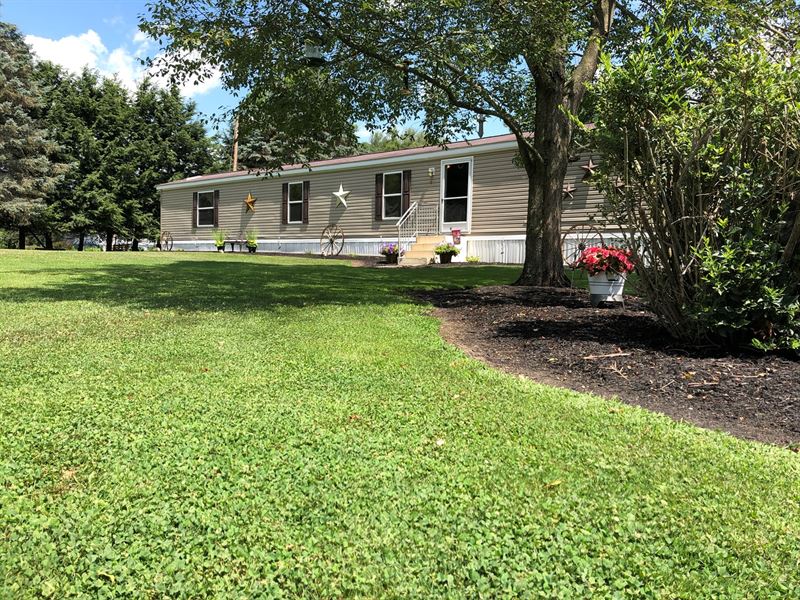 Country Home 3.5 Acres, Large Yard, Land for Sale in Pennsylvania