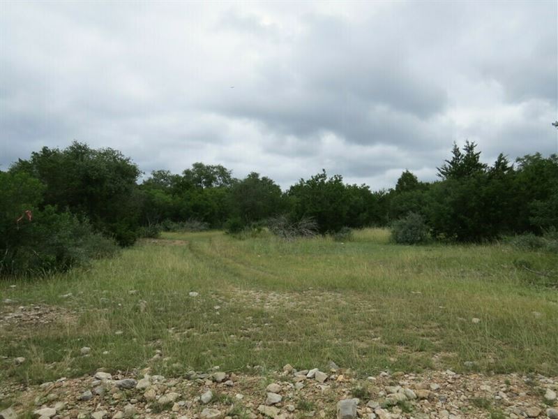 53 Acres for Sale : Rocksprings : Edwards County : Texas