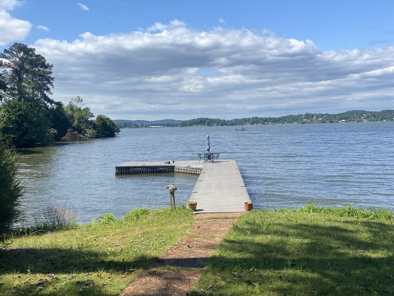 The Compound at Lake Guntersville : Land for Sale in Guntersville ...