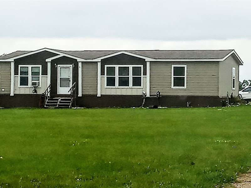 Mobile Home On Acreage for Sale : Paris : Lamar County : Texas