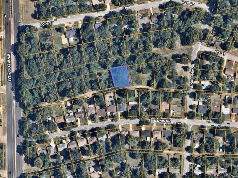 .3 Acre Buildable Lot in Tyler, TX : Tyler : Smith County : Texas