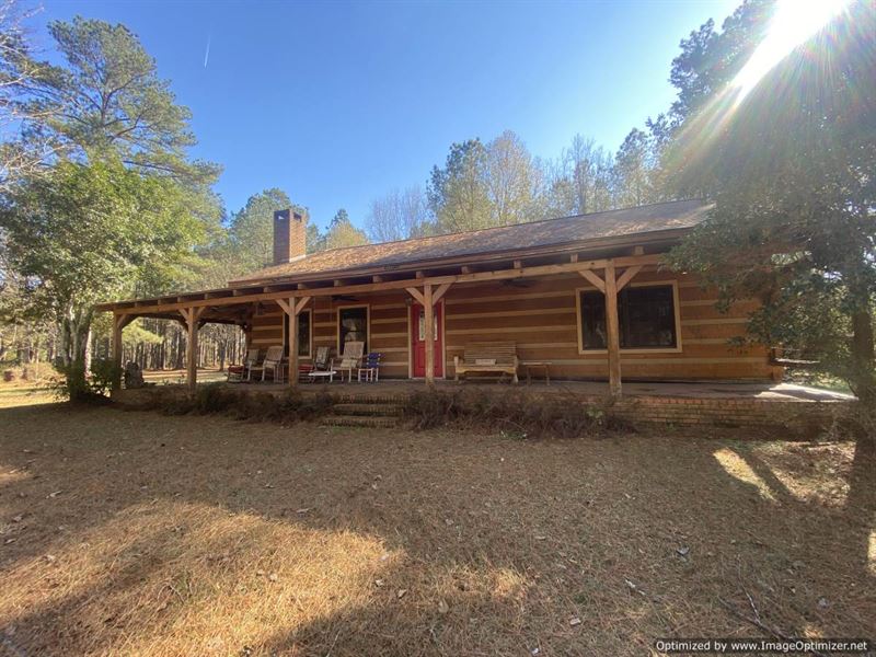 Rustic Cabin & 40 +/- Acres : Bogue Chitto : Lincoln County : Mississippi