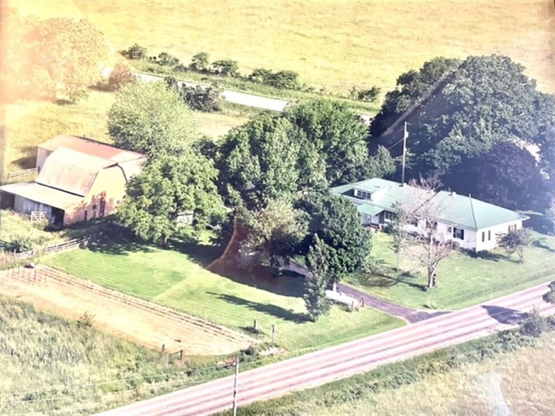 Farmhouse, Mini Farm, Southern MO : Mountain Grove : Wright County : Missouri