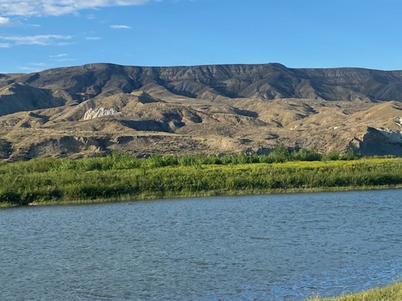 Flying Arrow Ranch : Geraldine : Chouteau County : Montana