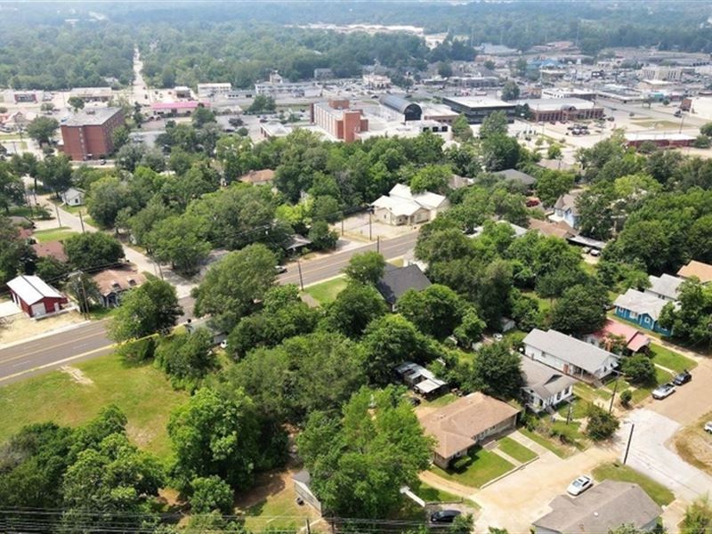 3k Sqft in Jacksonville, TX : Jacksonville : Cherokee County : Texas