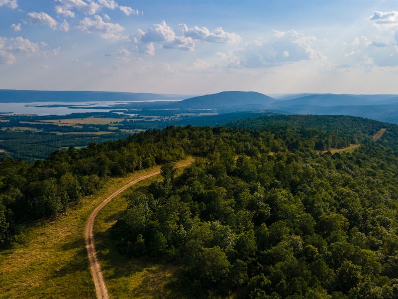 Secluded Mountain Hunting Tract : Yanush : Latimer County : Oklahoma