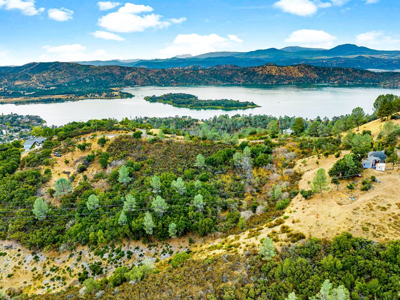 Water and Power to View Parcel : Clearlake Oaks : Lake County : California