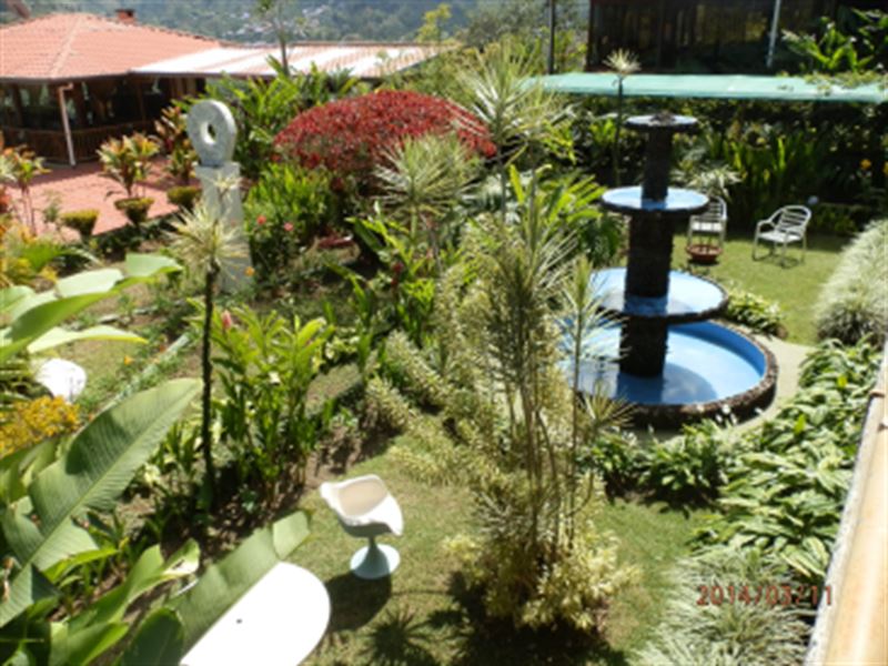 Beautiful Property with Hotel : Paraiso Cartago : Costa Rica