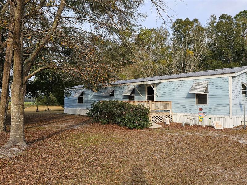 Charming 2/2 Retreat : McAlpin : Suwannee County : Florida