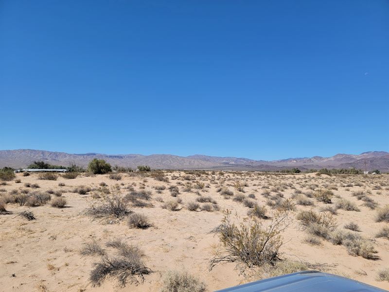 Prime Parcel, Power, Nice Location : Newberry Springs : San Bernardino County : California