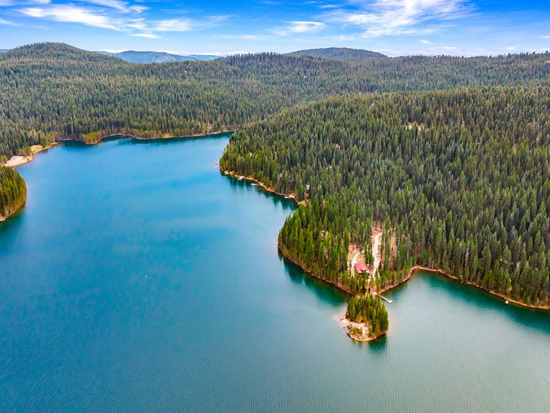 Build Your Cabin at The Lake : Strawberry Valley : Plumas County : California