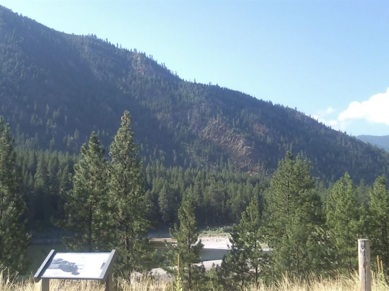 Perfect Secluded Two Parcel Retreat : Livingston : Park County : Montana