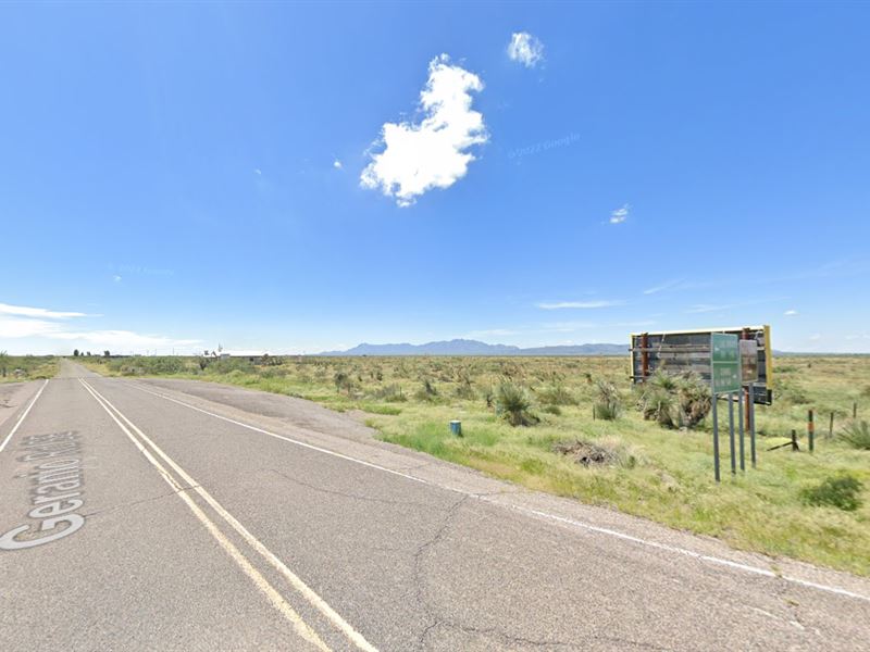 Vacant Lot, Breathtaking Sunsets : Deming : Luna County : New Mexico