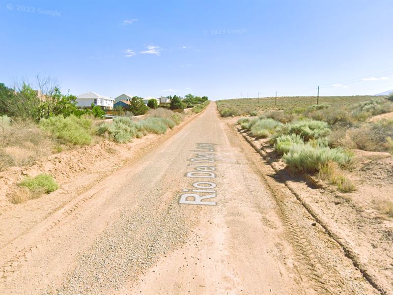 Ultimate Privacy and Tranquility : Los Lunas : Valencia County : New Mexico