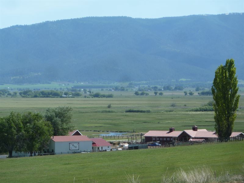 The Dlx Ranch : Baker City : Baker County : Oregon