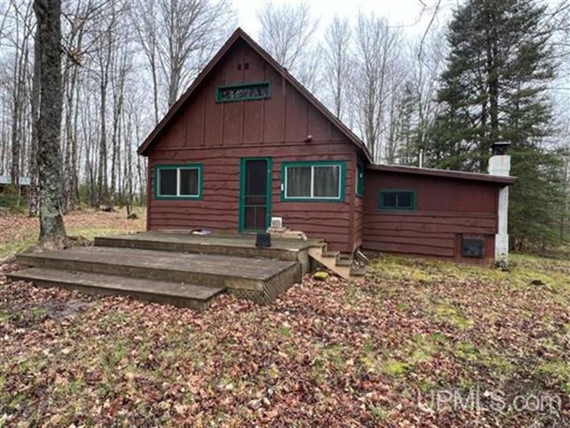 Prime Recreational Cabin : Arnold : Marquette County : Michigan