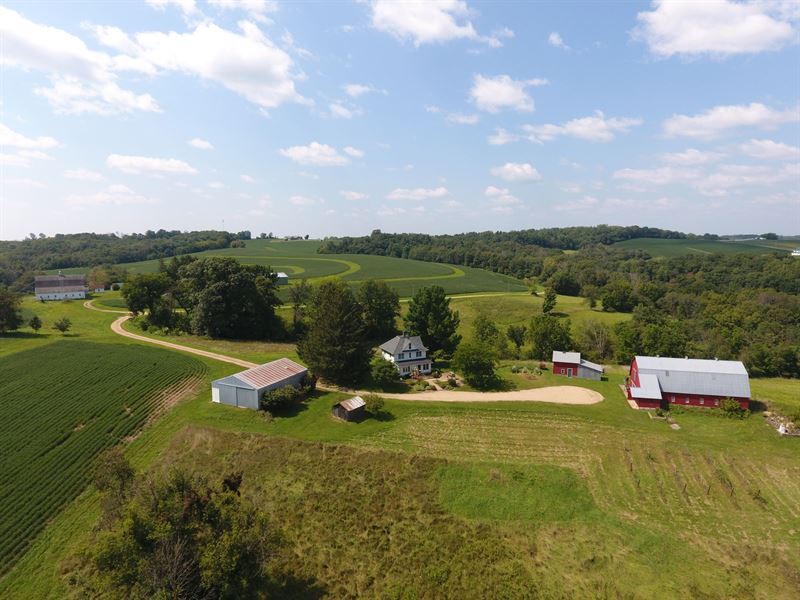 Richland County Ridgetop Estate : Blue River : Richland County : Wisconsin