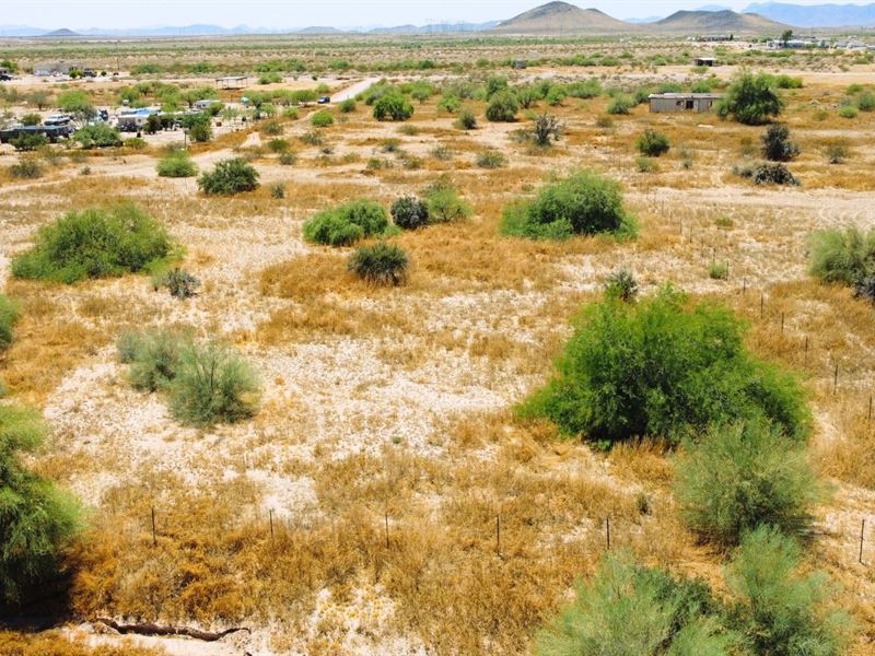 Power Lines & Highway Nearby : Tonopah : Maricopa County : Arizona