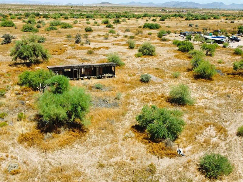 Triple Lot Near Highway : Tonopah : Maricopa County : Arizona