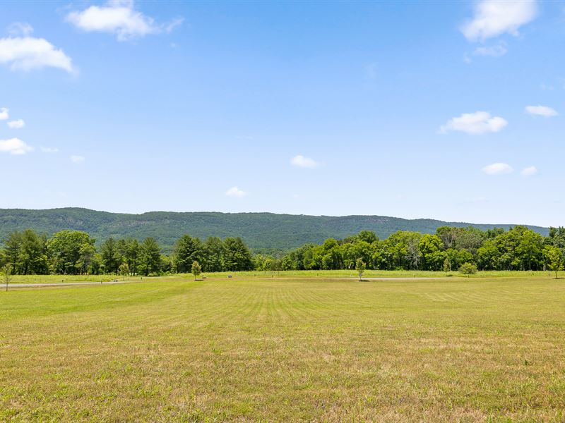 Gated, Mountain Community, Flat Lot : Dunlap : Sequatchie County : Tennessee