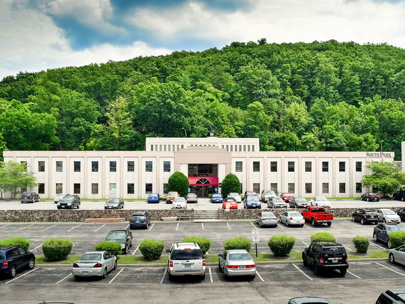 Professional Office Building & Land : Roanoke : Roanoke County : Virginia