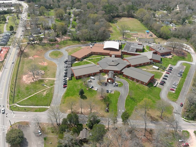 Former School for Sale : Eatonton : Putnam County : Georgia