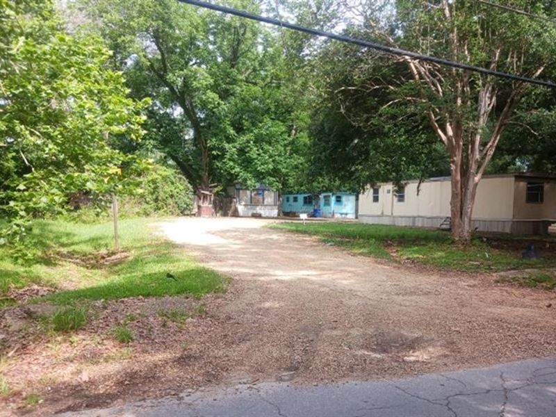 1.79 Acres with A Mobile Home Park : Monticello : Lawrence County : Mississippi