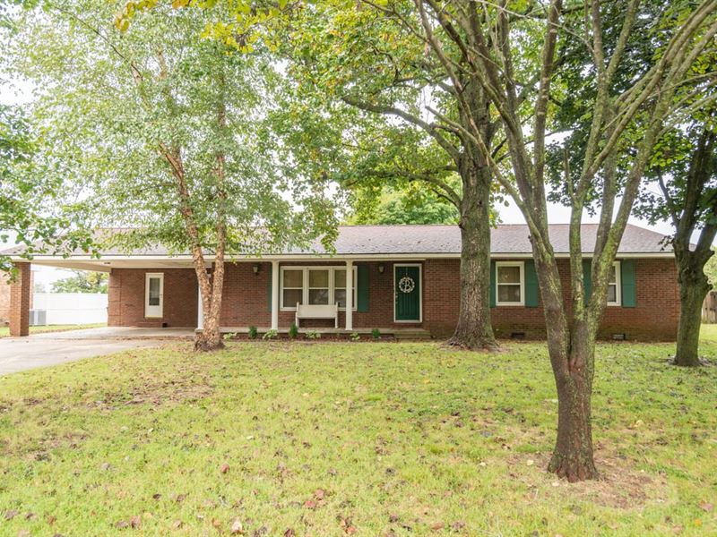 Charming 3-Bed Home for Sale in Mal : Malden : Dunklin County : Missouri