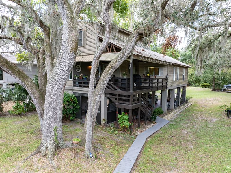 Charming Riverfront Retreat : Branford : Lafayette County : Florida