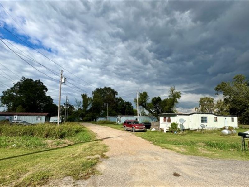 Investment Property in Bolivar Coun : Beulah : Bolivar County : Mississippi