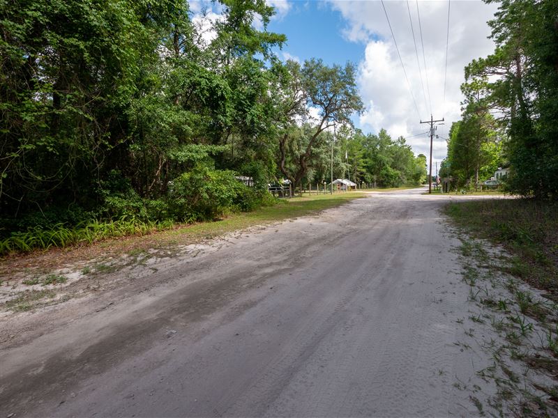 Any Day on Your Own 0.43 Acre : Fort Mc Coy : Marion County : Florida