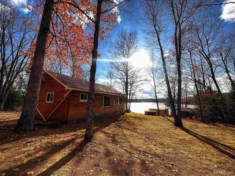 Beaufort Lake 2 Bdrm Home : Michigamme : Baraga County : Michigan