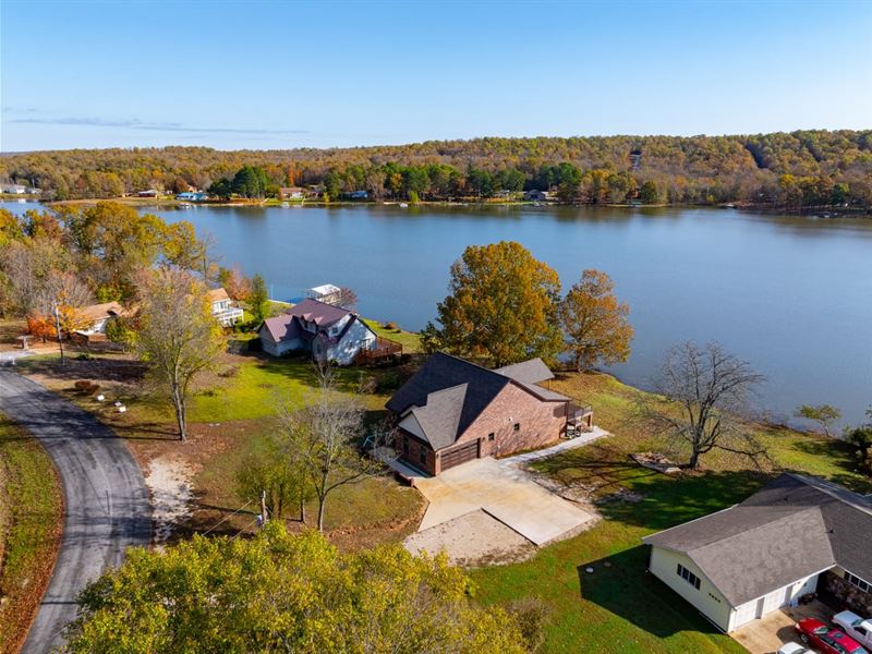 New Home on Crown Lake, 3 Bed 2 Bat : Horseshoe Bend : Izard County : Arkansas