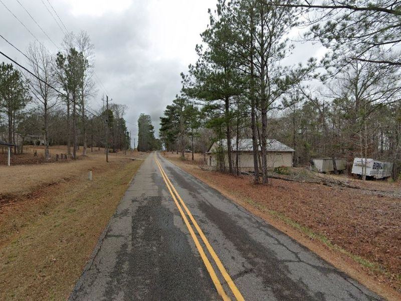 Prime 0.55 Acre Lot in Dadeville : Dadeville : Tallapoosa County : Alabama