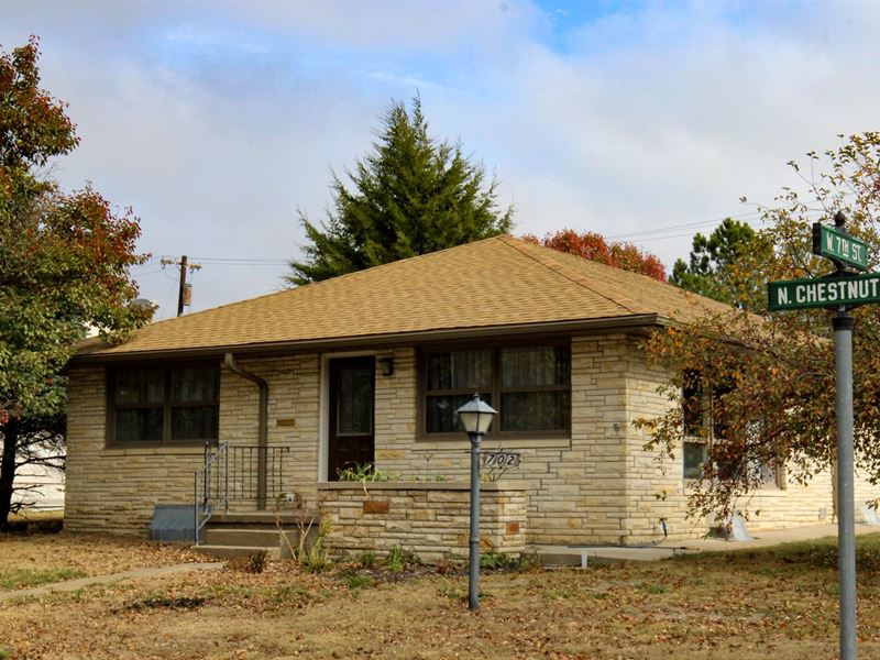 702 N Chestnut St, Beloit, KS : Beloit : Mitchell County : Kansas