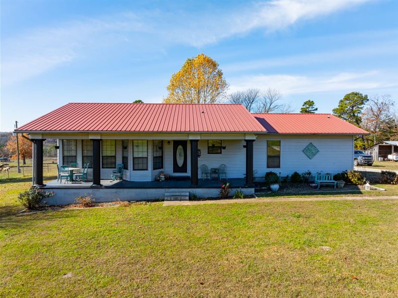 20 Acre Cattle Farm with a 3 Be : Mount Pleasant : Izard County : Arkansas