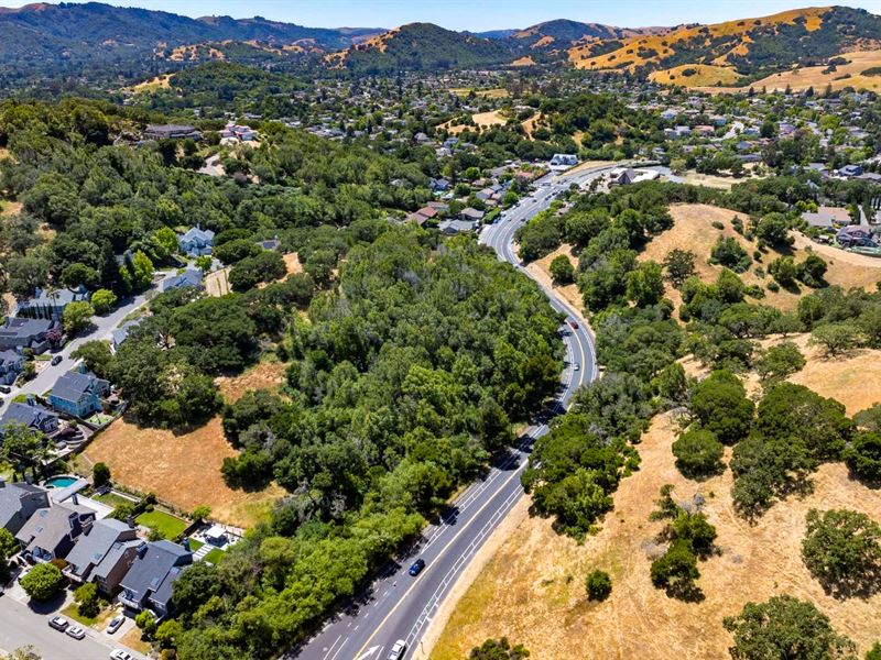 Commute to San Francisco : Novato : Marin County : California