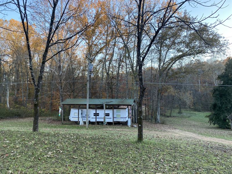 Camper Ready Land with Storage : Savannah : Hardin County : Tennessee